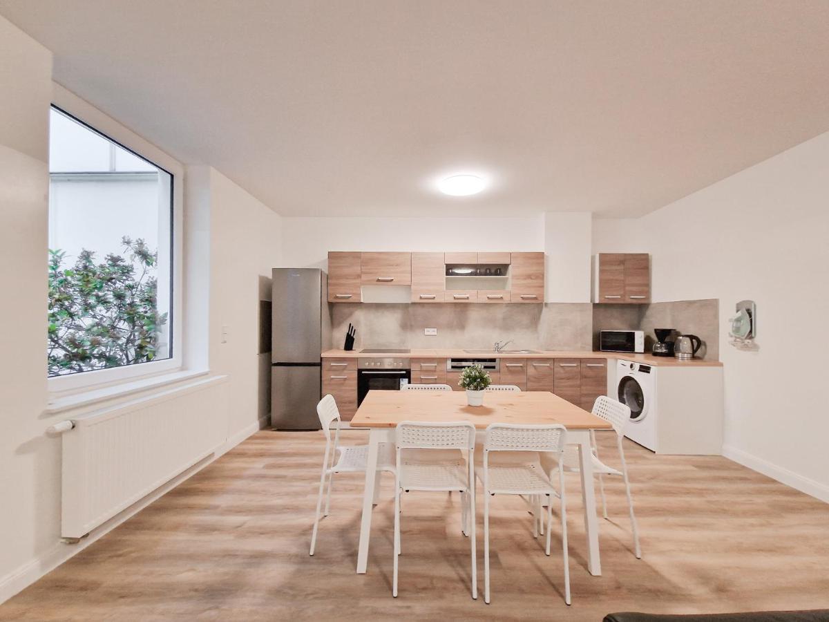 Raj Living - City Apartment With 3 Rooms - 15 Min Messe Dus & 10 Min Old Town Dus Дюссельдорф Екстер'єр фото
